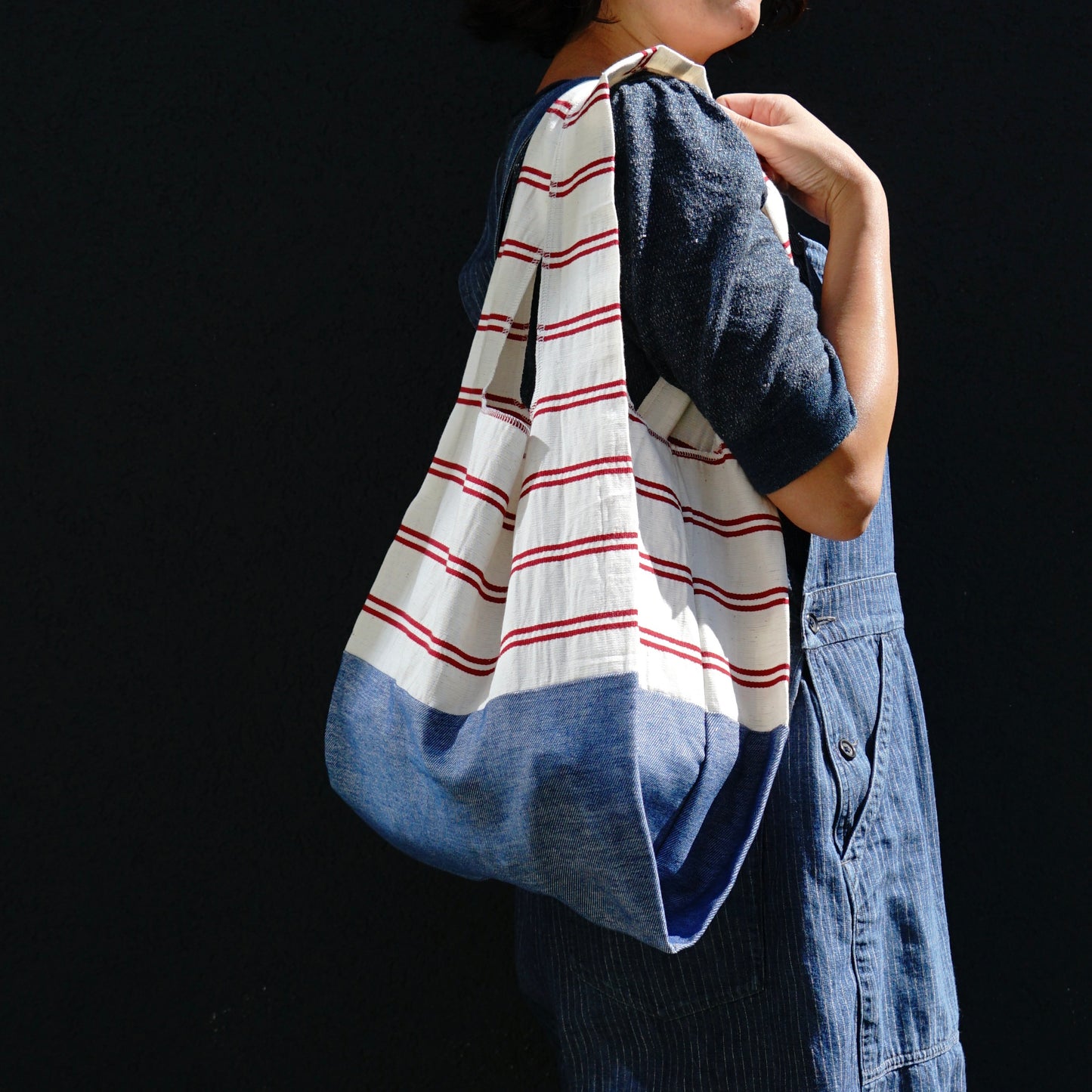 202004ECO22 Shoulder bag / stripes - red