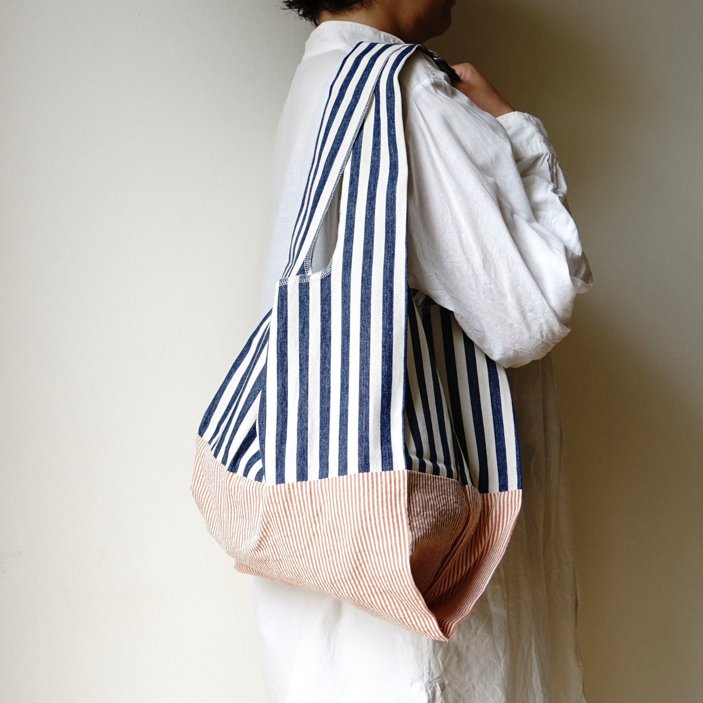 202004ECO24 Shoulder bag / Hickory stripe washer