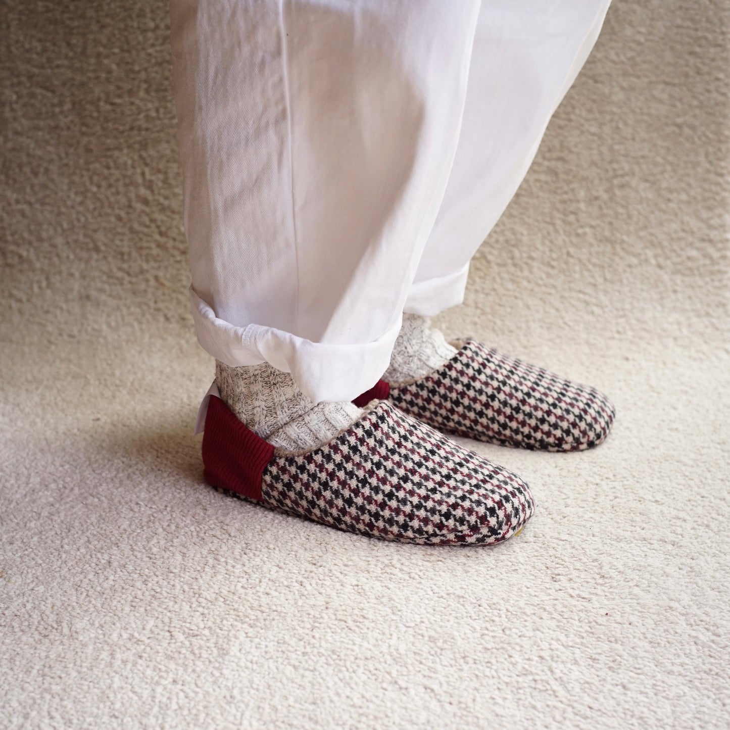 202308MRP28 Houndstooth check × wooly pile