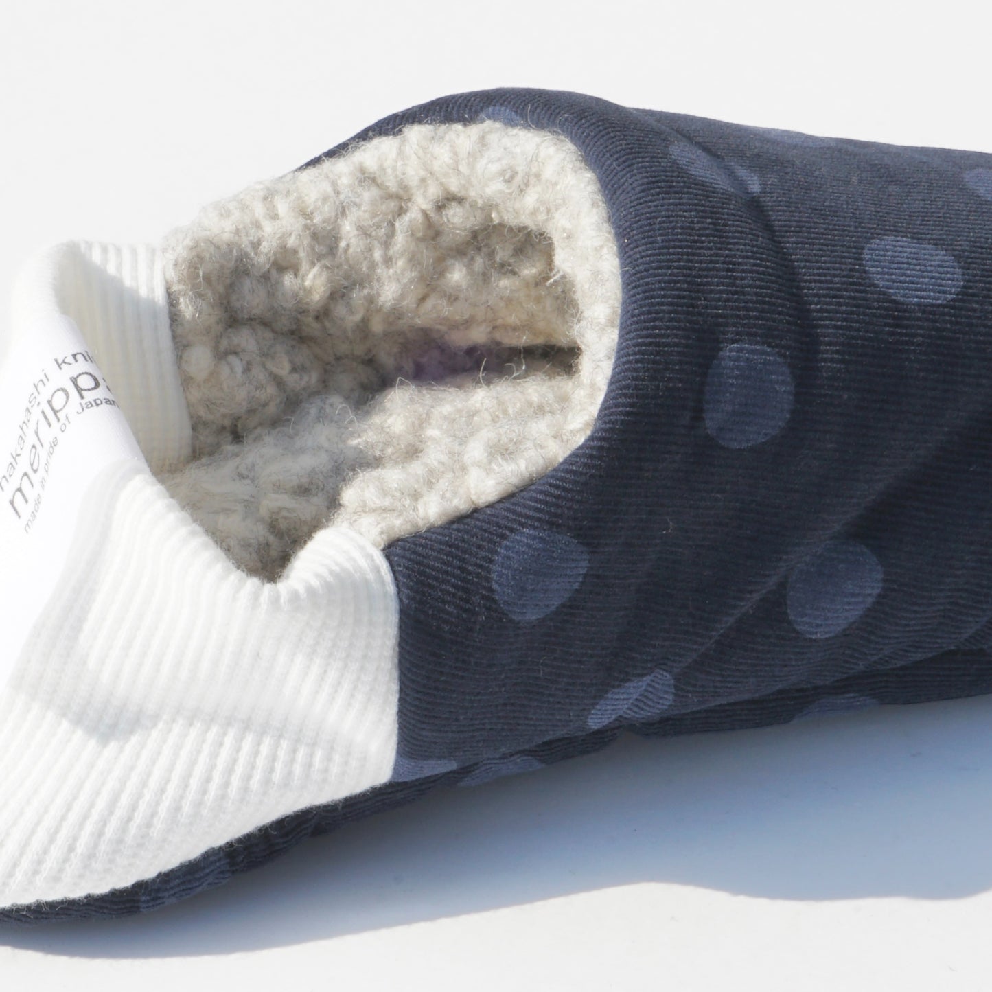 202412MRP31 Corduroy polka dots × Woolly boa