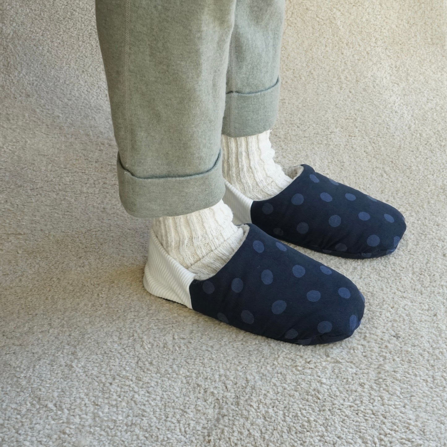 202412MRP31 Corduroy polka dots × Woolly boa