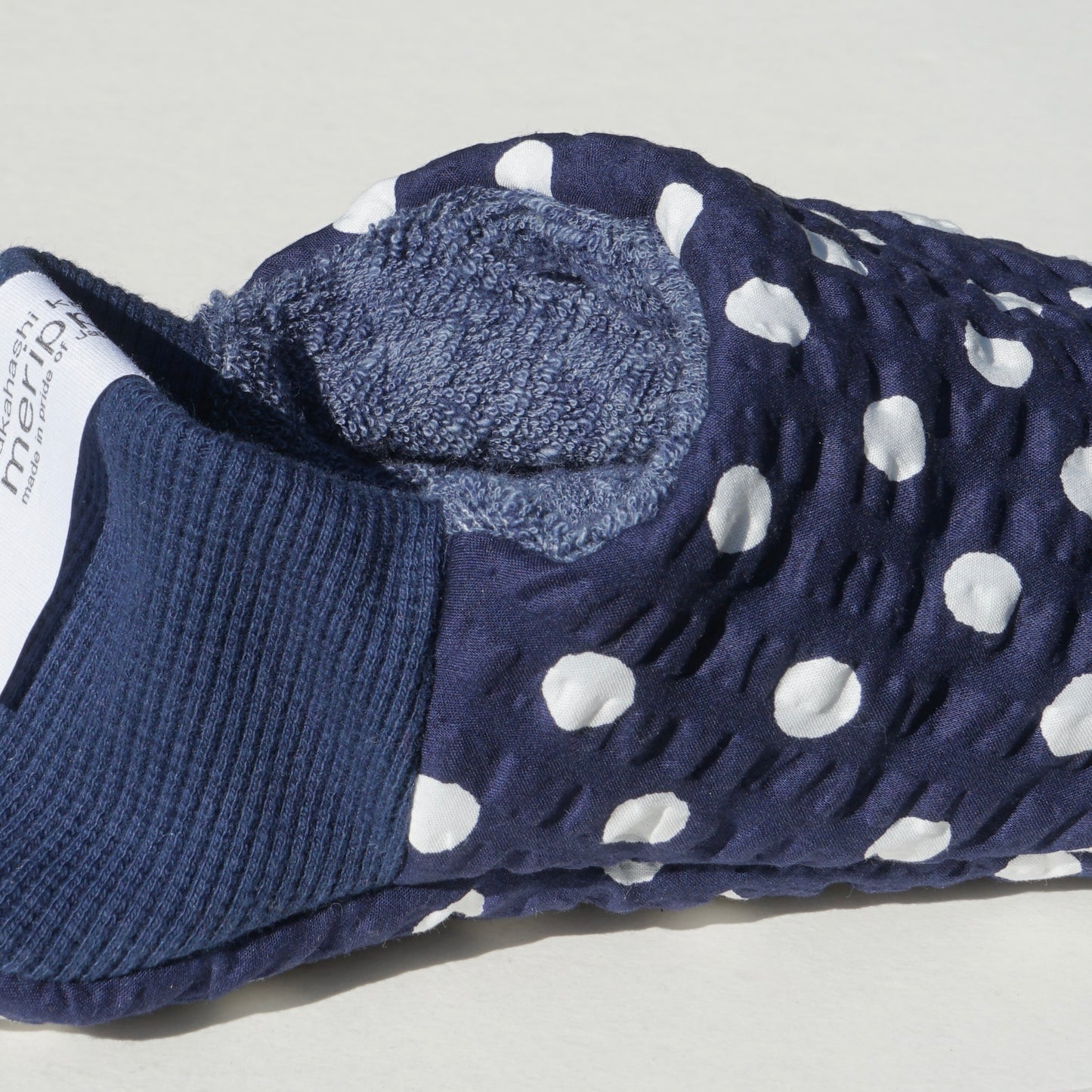 202603MRP22 Dotted soccer fabric x vintage pile