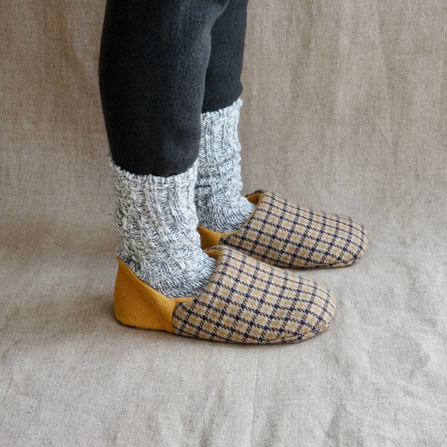 202608MRP06 Houndstooth x Two face